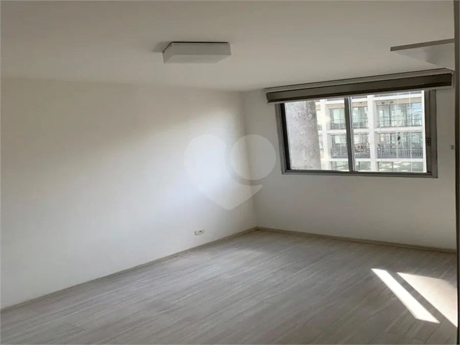 Apartamento com 1 quartos à venda em Cerqueira césar - SP