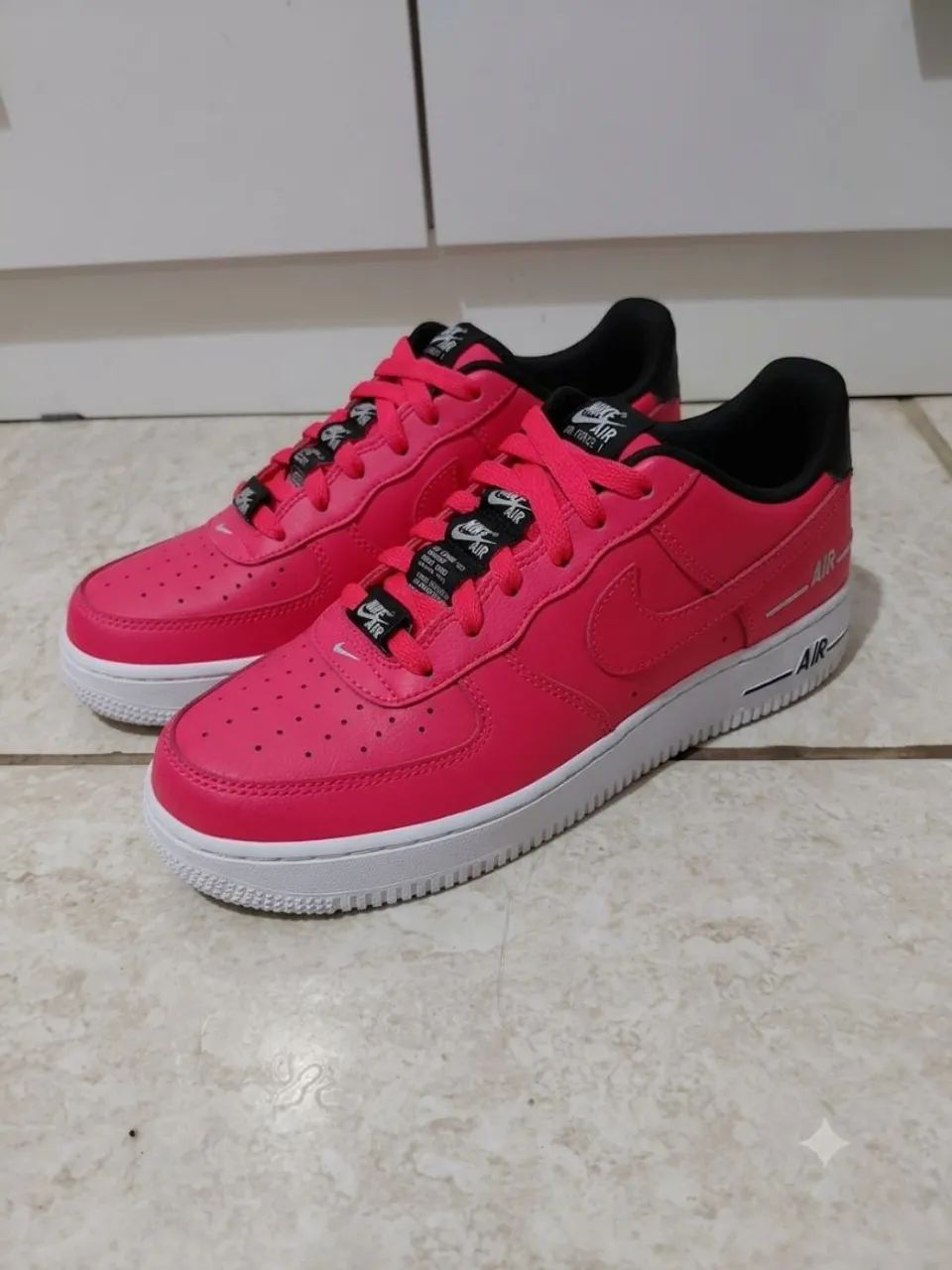 tênis nike air force 1 lv8 3 laser crimson - Foto 3