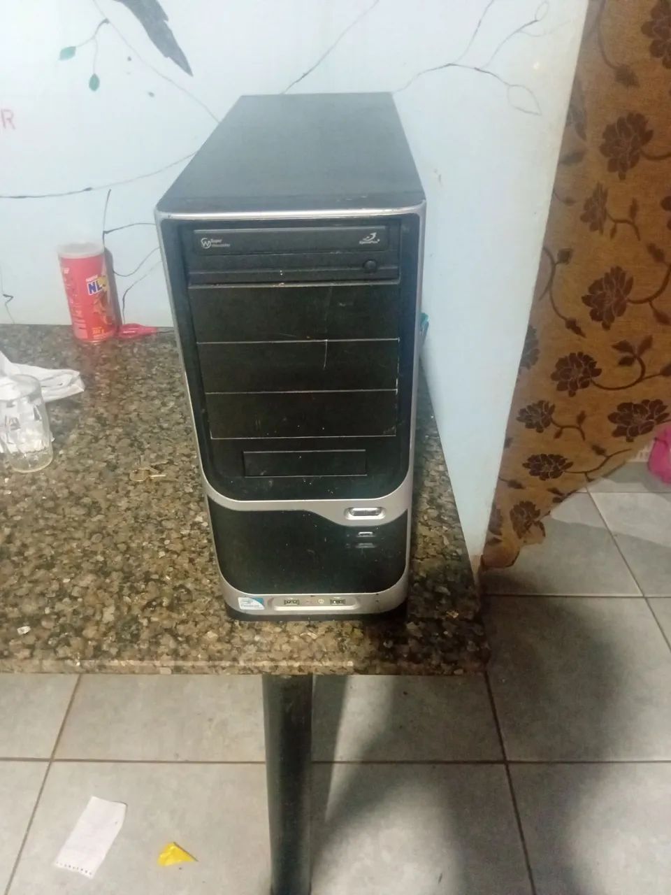 Selling this office cabinet