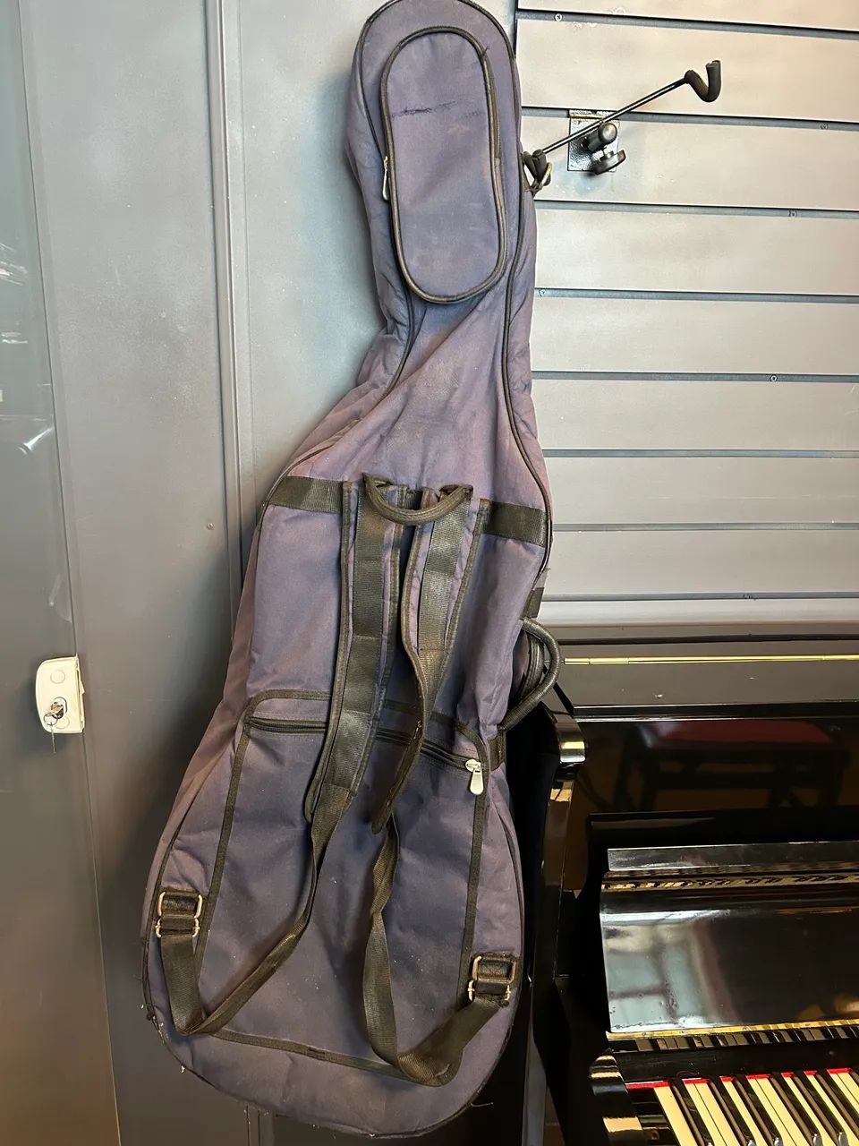 Capa ( bag ) Violoncelo 4/4. USADA 
