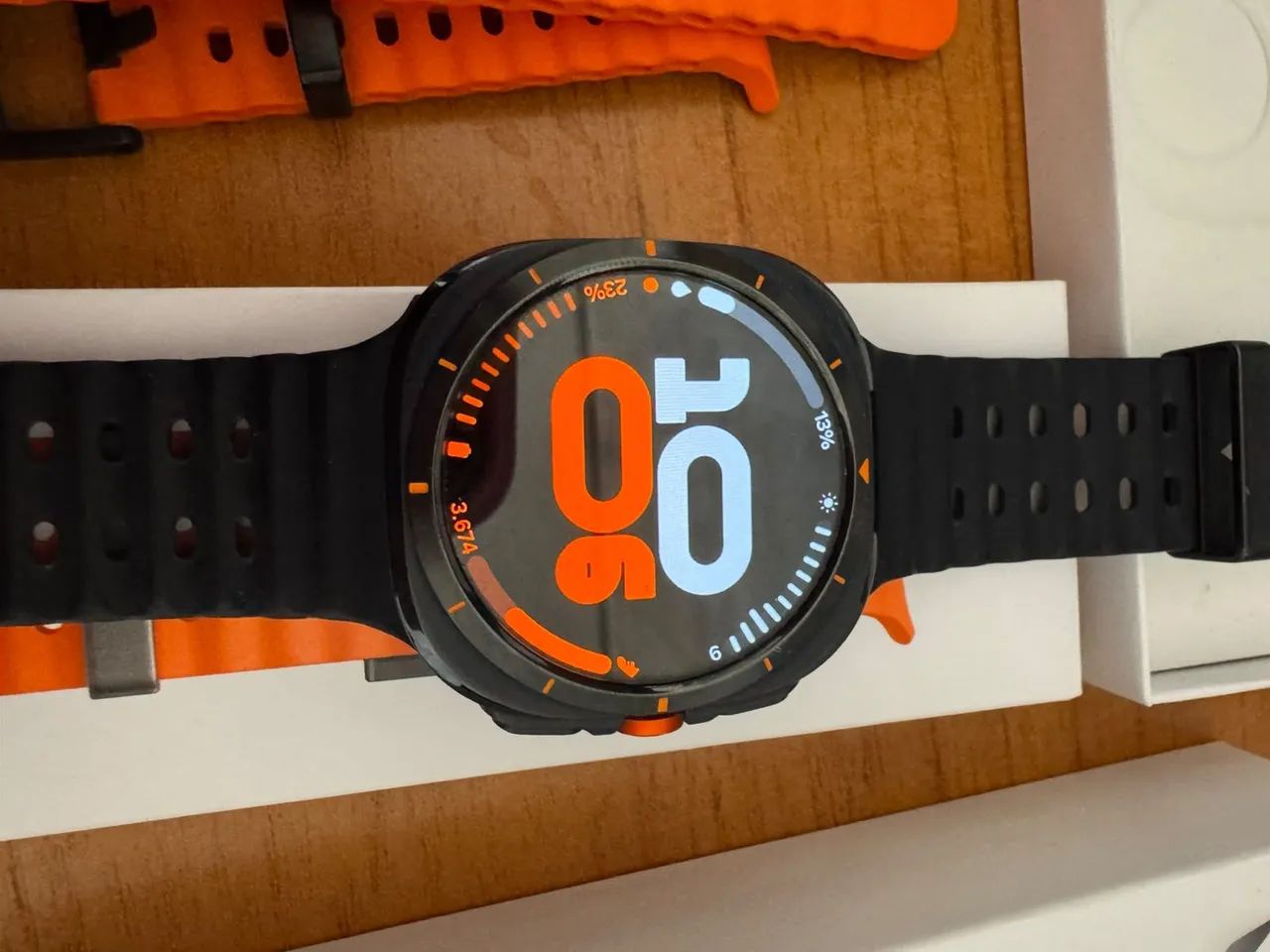 Vendo samsung galaxy watch ultra  - Foto 4
