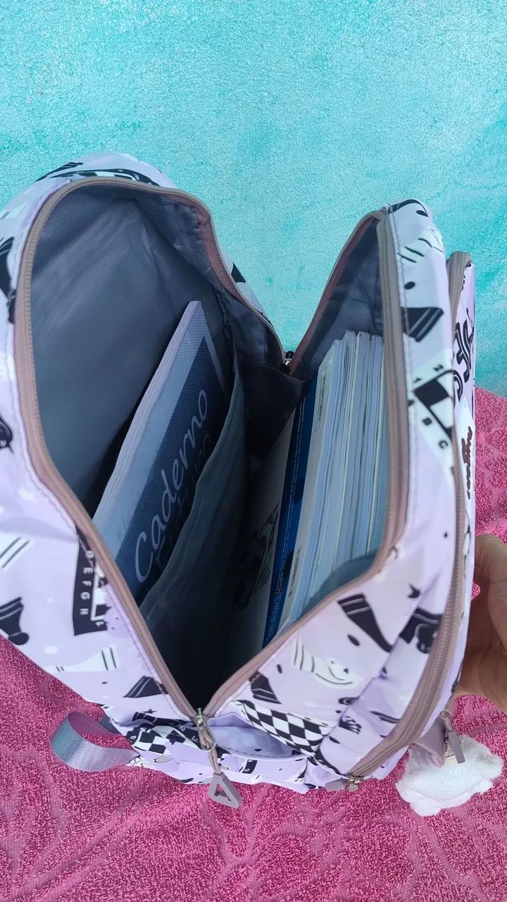 Bolsa Mochila Estudantil, versão Coreana com ursinho de pelúcia. - Foto 6