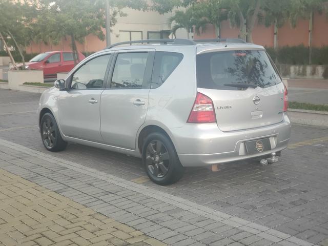 Nissan livina 1.8 aut 5 lugares - Foto 8