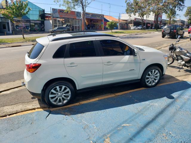 ASX ano 15 AWD 4×4. A mais top da categoria