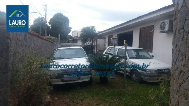Casa com 5 qtos (sendo 02 suítes) no Centro - Foto 2