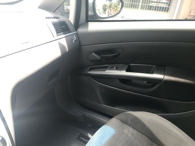 Vende-se Fiat Punto 2011/2012 1.4 Completo - Foto 12