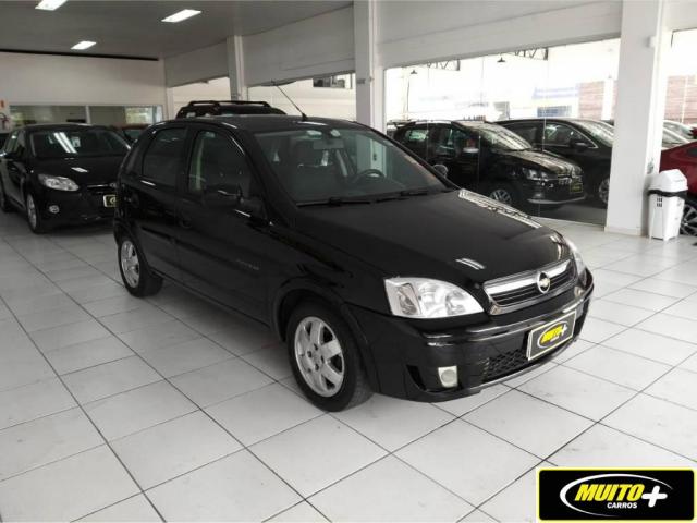 Chevrolet Corsa Hatch PREMIUM