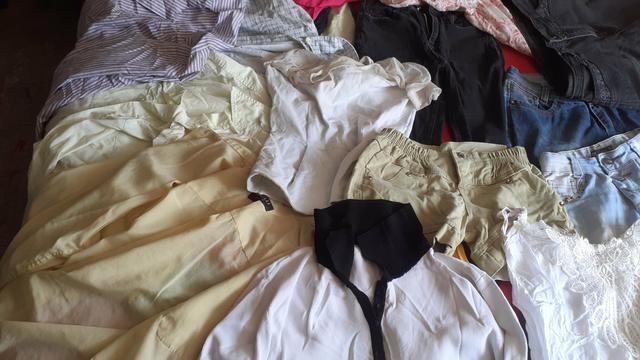 Vendo roupas pra brechó
