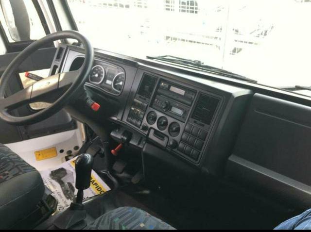 Ford Cargo 816 baú - Foto 3