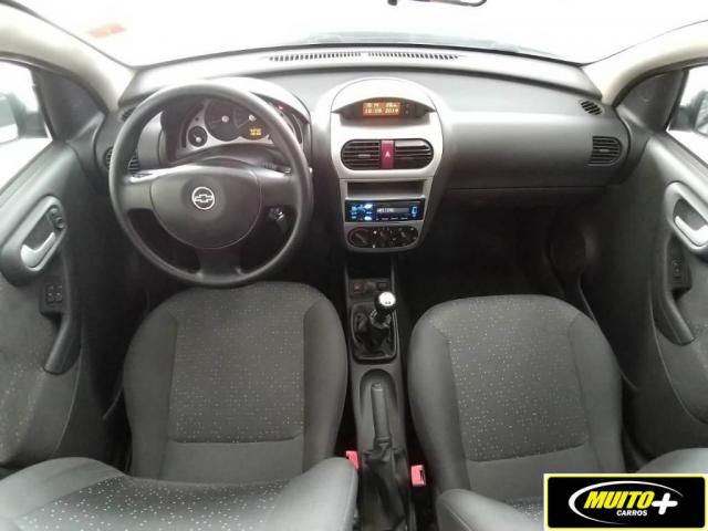 Chevrolet Corsa Hatch PREMIUM - Foto 8