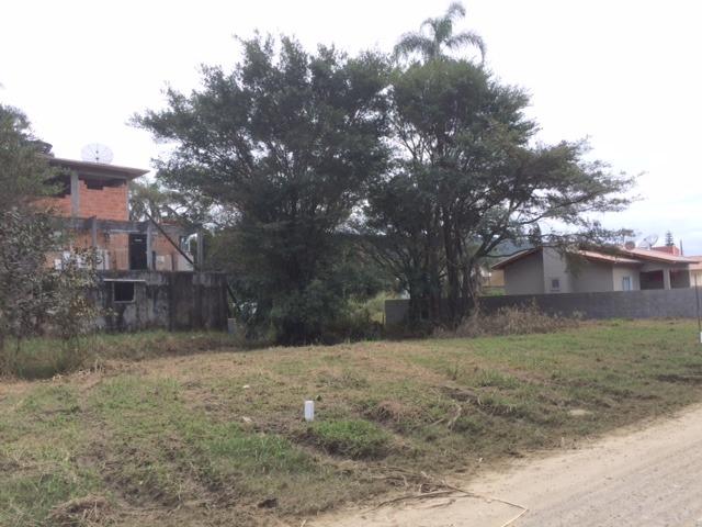 Terreno na Praia de Mariscal (Parcela em até 60 meses)