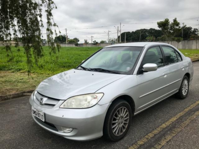 Honda Civic 2005 - Automático