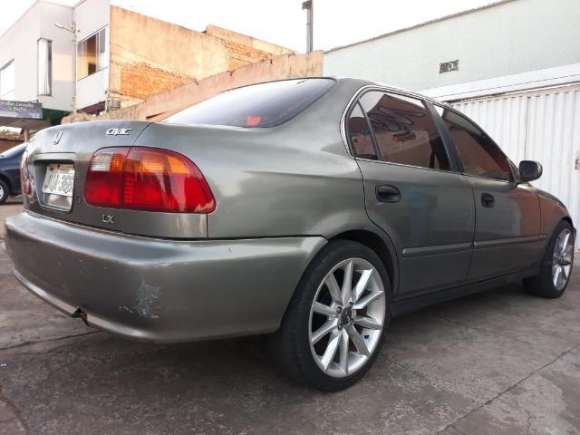 Civic 2000 automatico aro 18 - Foto 4