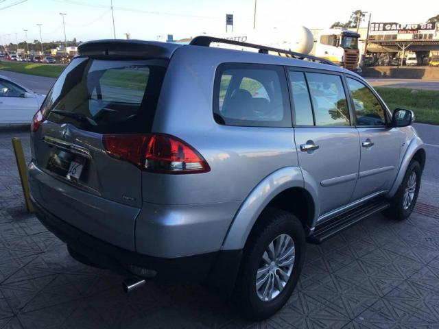 Mitsubishi Pajero HPE 4X4 7 lugares - Foto 5