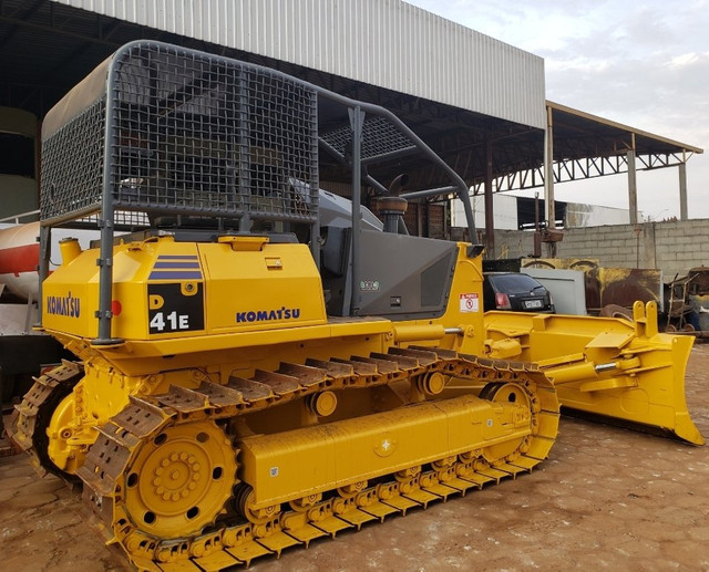Trator Komatsu D41E ano 2001 - Foto 2