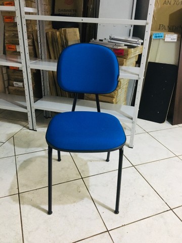 Cadeira fixa pé palito nova  - Foto 4