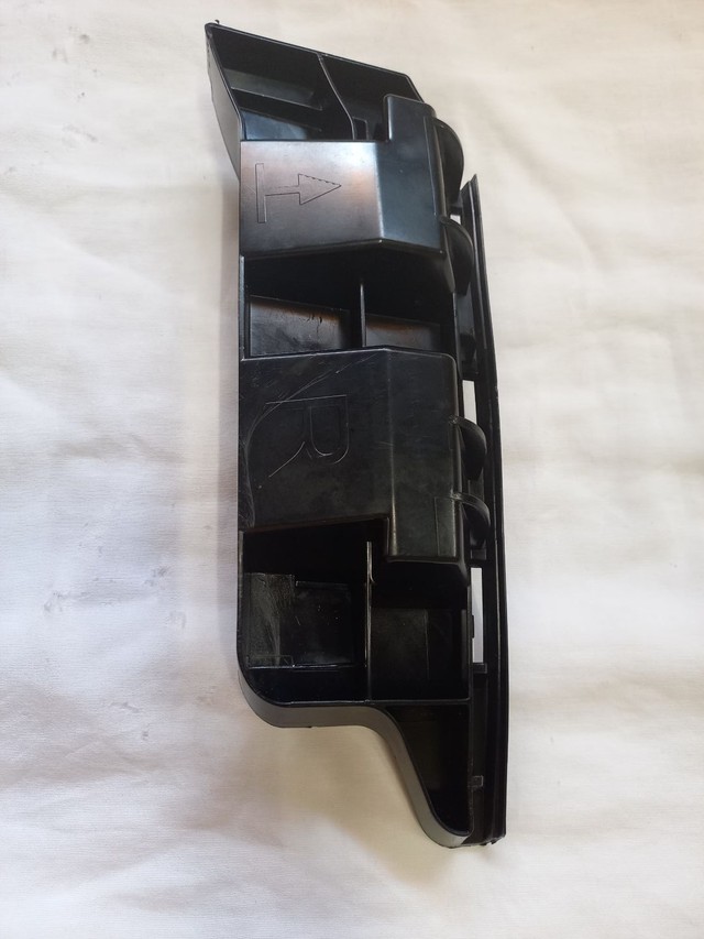 Guia p/choque traz: Mercedes C180 2010/12 - Foto 2