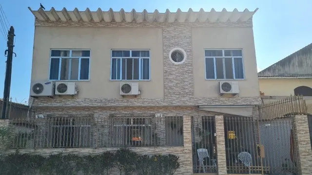 Imobiliária nova aliança vende casa com piscina em muriqui!!