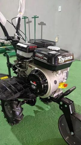 Motocultivador a Gasolina TT75R-XP c/ Rodas e Enxadas Rotativas de 75cm - Toyama