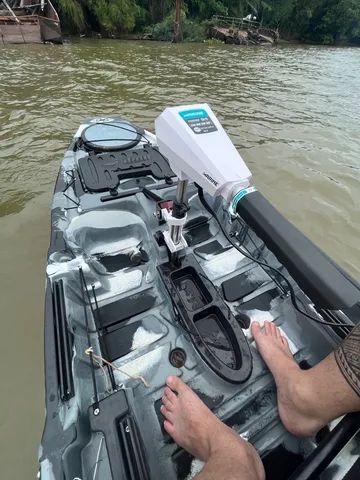 Caiaque Iron - pedal e motor - Foto 3