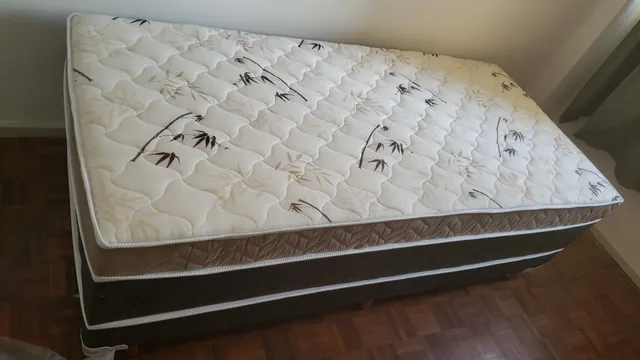 Box solteiro D33 levo hoje nova