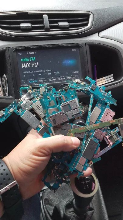 Placas-mãe de celular usadas - Foto 2