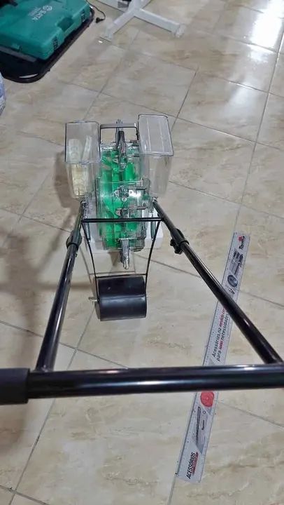 Plantadeira e Adubadeira de empurrar AG60 Allagri (Loja/Nova) - Foto 5