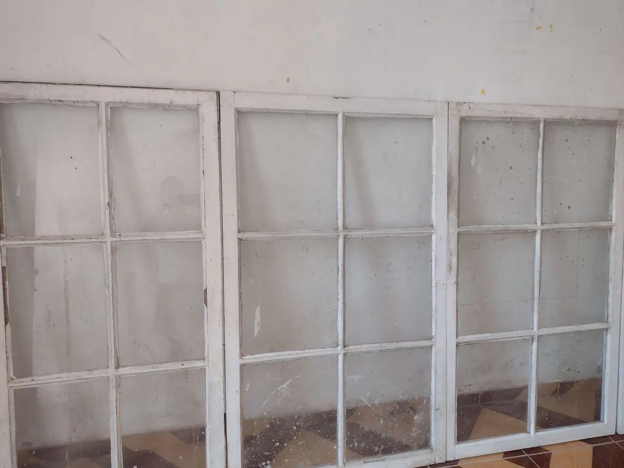 Vende-se 5 Janelas - 1,46 X 0,74 / 1,47 X 0,89 / 1,47 X 0,87 / 1,47 X 90 / 1,47 X 75 - Foto 5