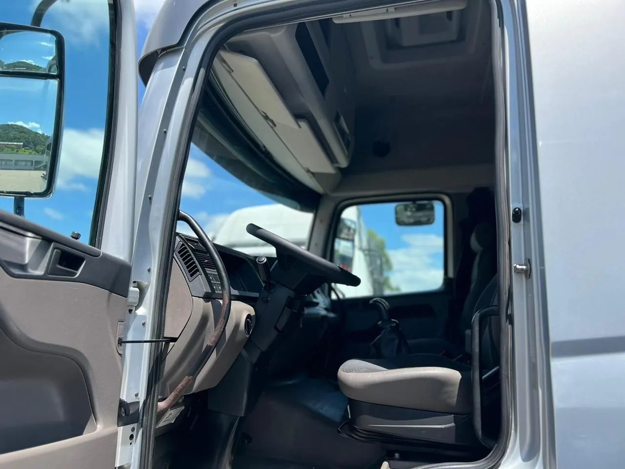 Volkswagen constelation  - Foto 4