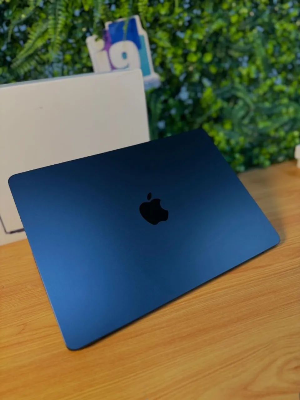 MacBook Air 2022  A2681  Processador: M2  16GB RAM  256GB SSD  - Foto 3