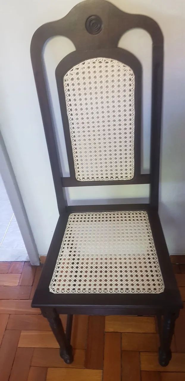 Conjunto de 6 Cadeiras de Madeira Maciça - Foto 2