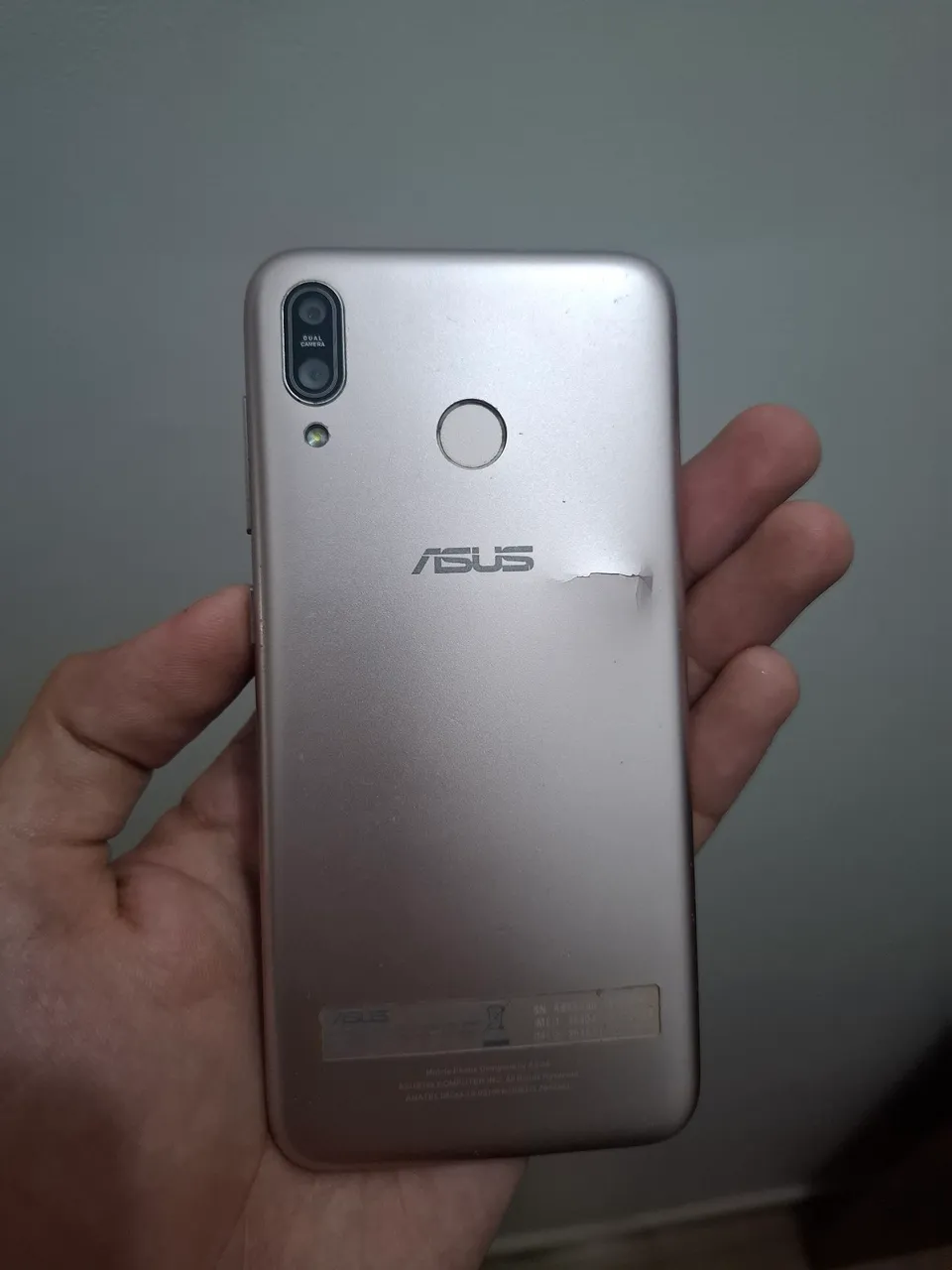 (Defeito) Celular Asus ZenFone Max M2<br>