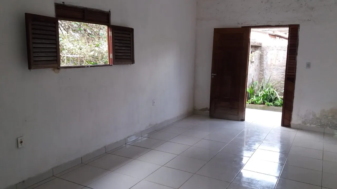 Terreno com 514m com casa dentro nos Funcionários 4