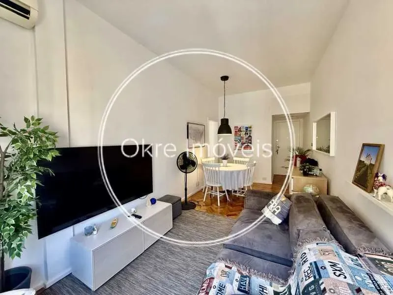 Quarto e sala à venda em Copacabana