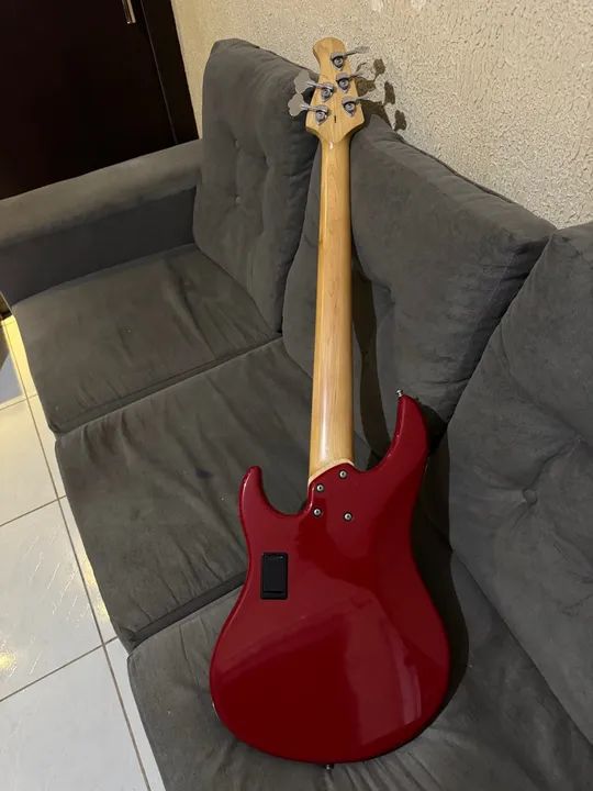 Baixo s martin flanned 5 Cordas Vermelho ferragens hipshot  - Foto 2