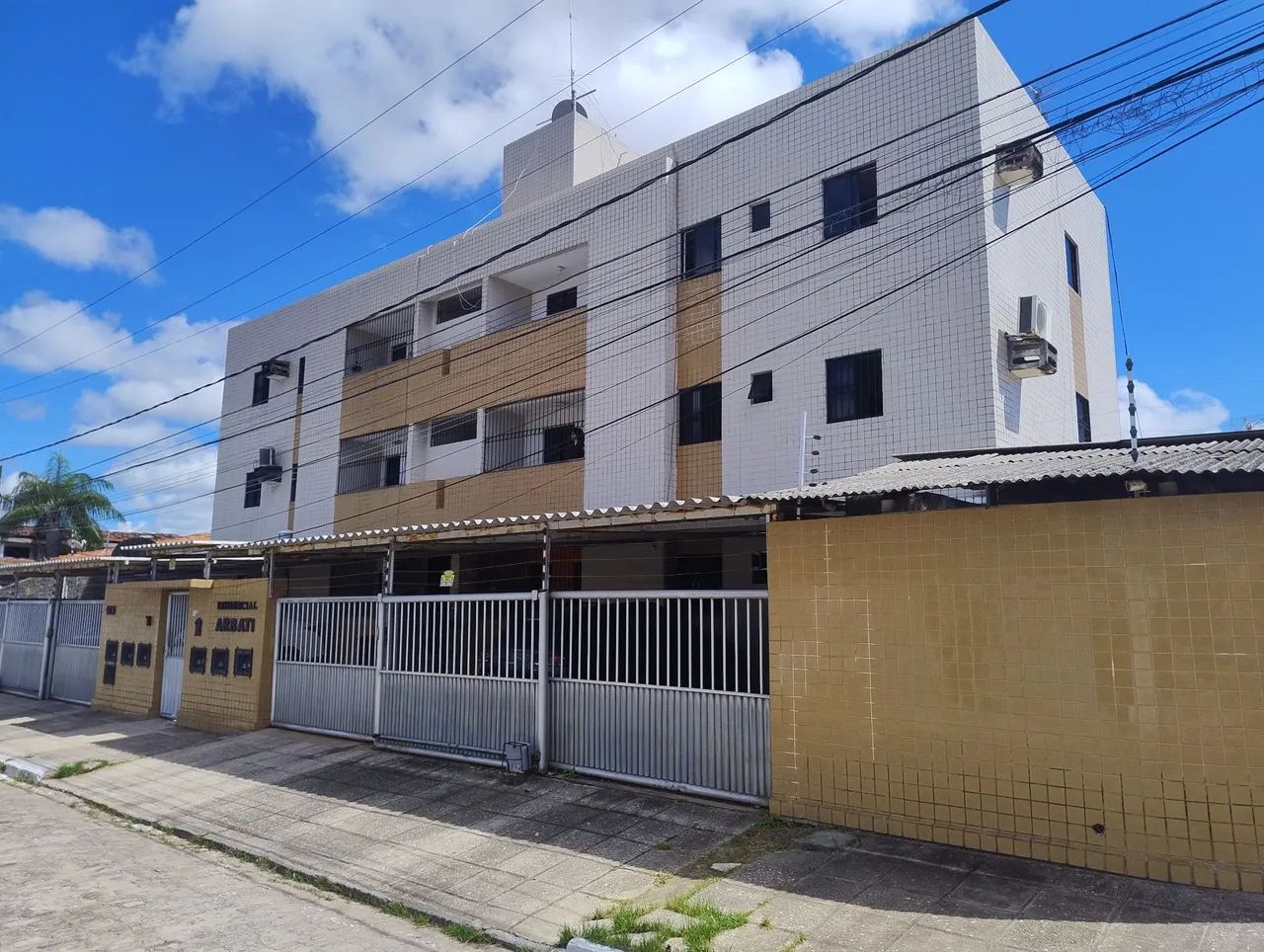 Alugo Ótimo Apartamento com 03 quartos no Bairro dos Estados  - Foto 2
