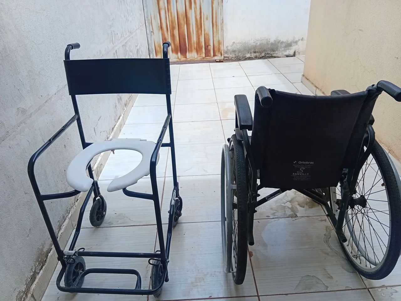 Cadeira de rodas e de banho para idosos - Foto 3