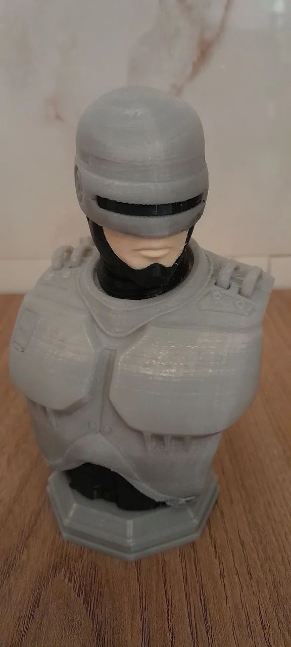 Busto Robocop