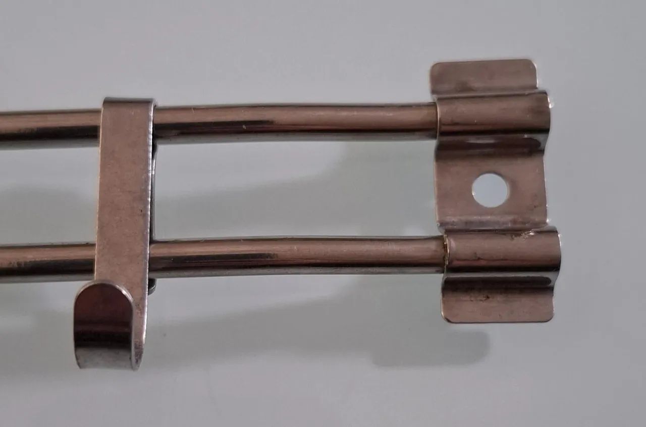 Suportes cabide internos para porta de armários. <br> - Foto 3
