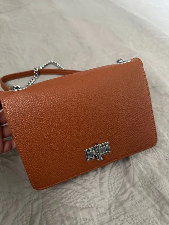 Bolsa de Ombro Santa Lolla 