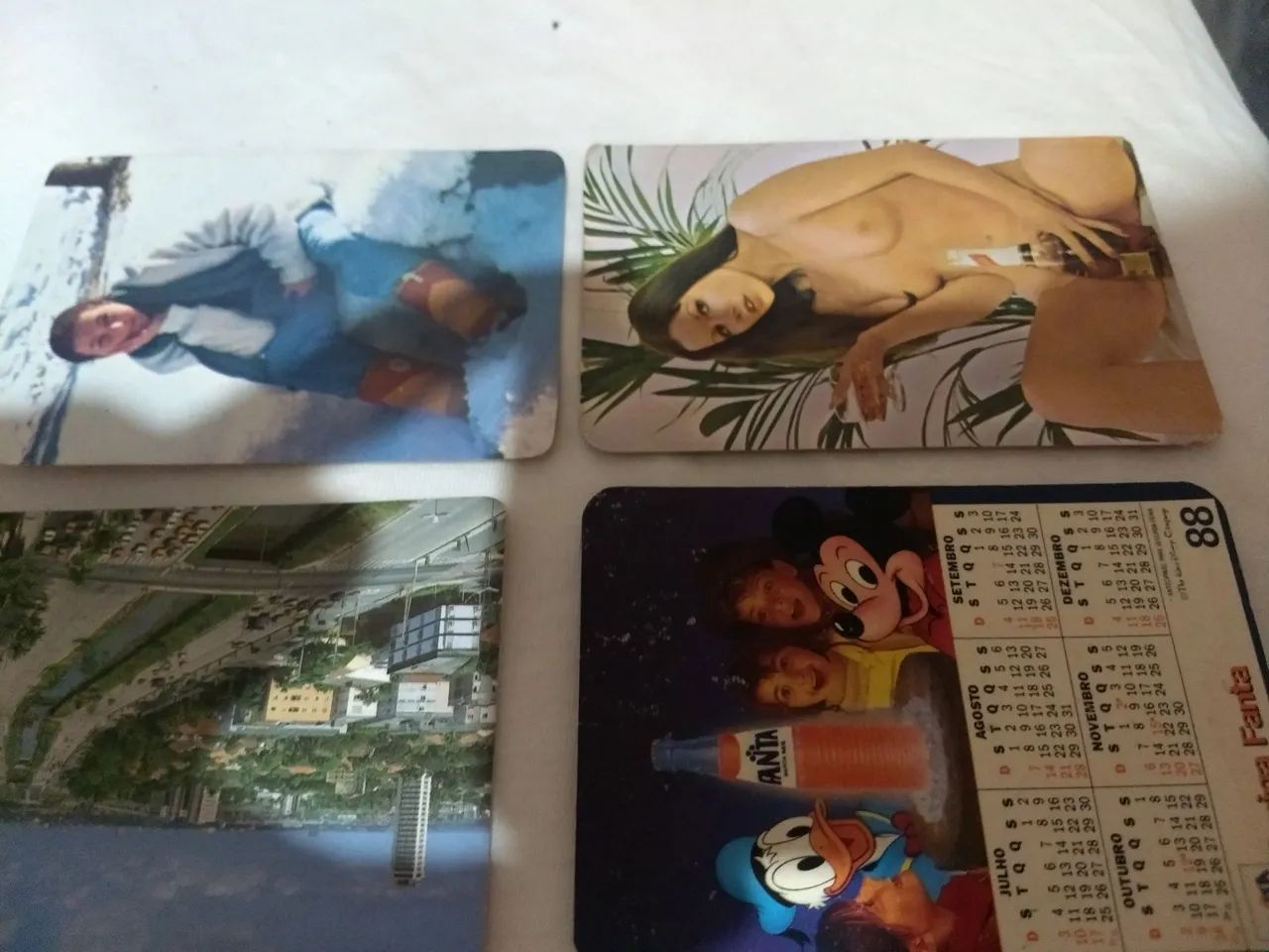 Calendário de bolso antigo.