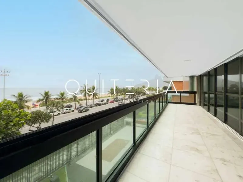 Apartamento Frontal Mar na Av. Vieira Souto com Varanda 264m² 3 Quartos 3 Vagas Portaria 2