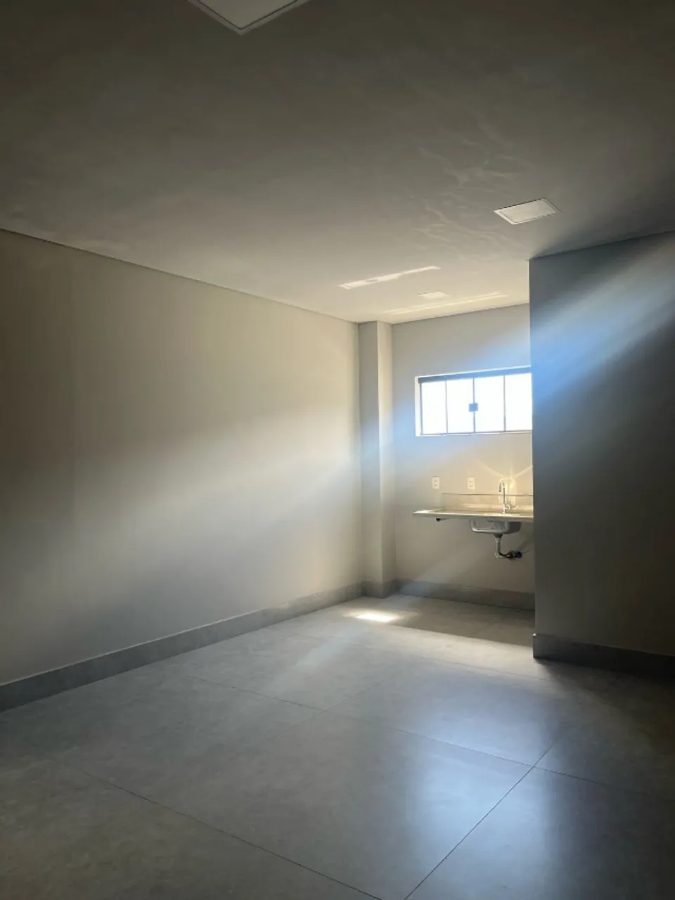 Salas Comerciais em prédio bem localizado Planaltina