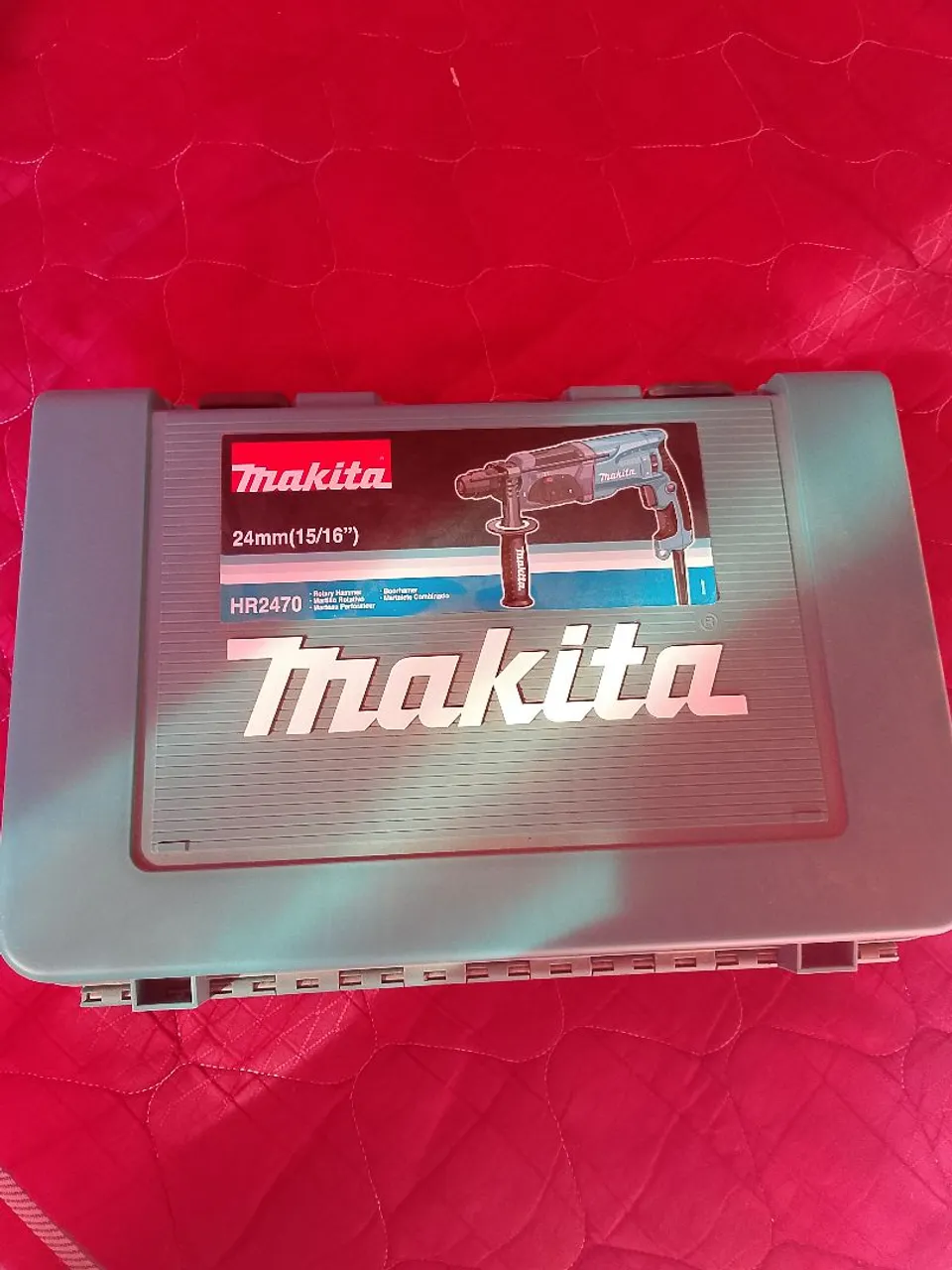 Furadeira de Impacto Makita HR2470 24mm