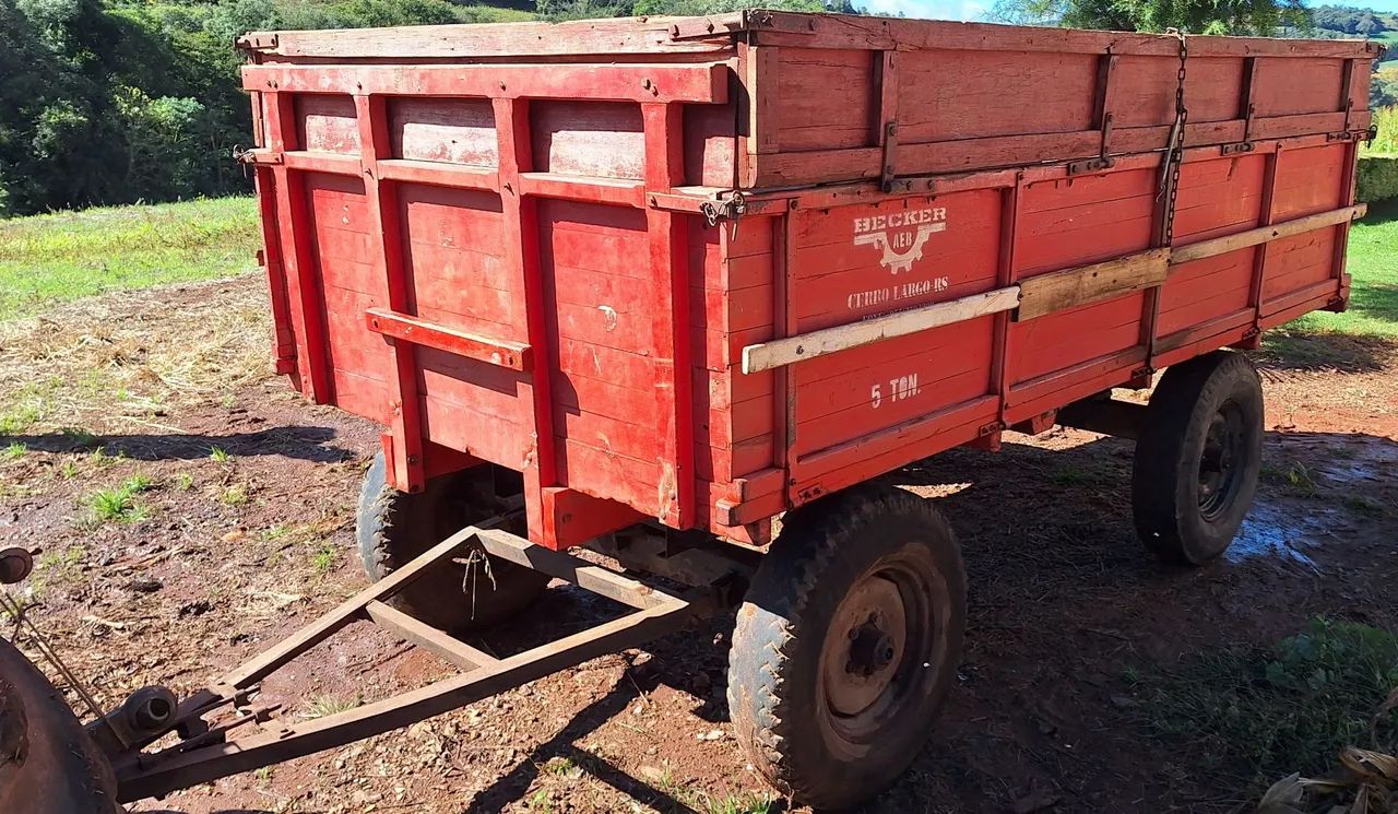 Carreta Agrícola Becker 5 Toneladas - Carroção