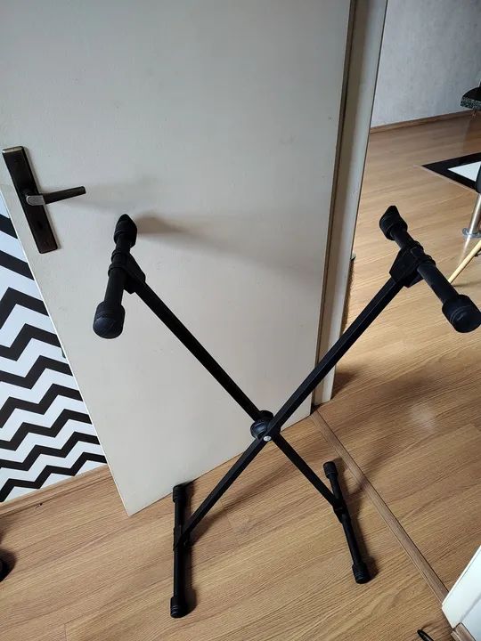 Kit porta partitura, suporte teclado e suporte de microfone - Foto 4