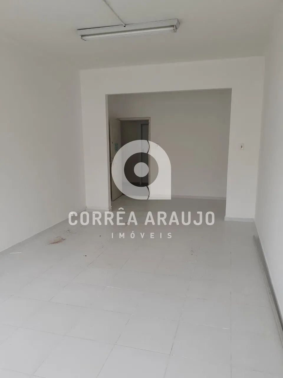 Comercial/Industrial de 61 metros quadrados no bairro Tijuca - Foto 3