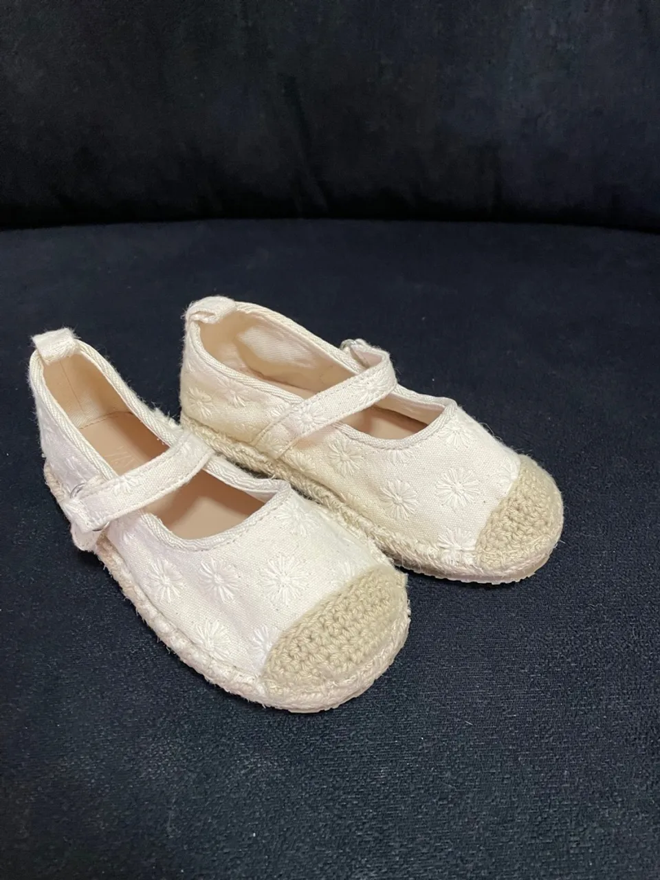 Sapatilha Infantil zara Bordada - Conforto e Estilo para sua Bebê
