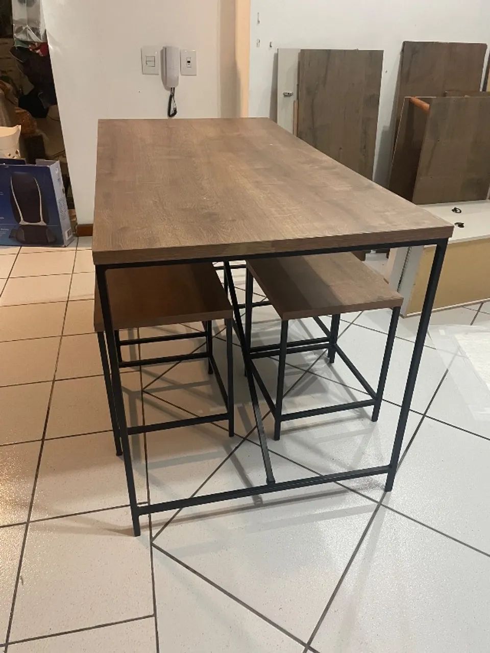 Conjunto mesa de jantar + 4 banquetas baixas steel quadra mdp vermont base aço preto fosco - Foto 2