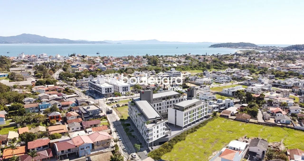 Apartamento de 2 Dormitórios | Cachoeira do Bom Jesus | Florianópolis